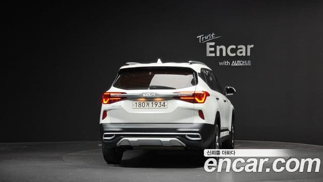 Kia Seltos Trendy, 2023 4