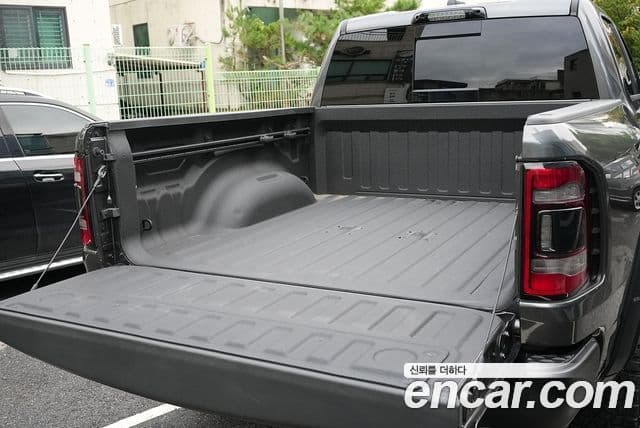 Dodge 램픽업, 2022 13