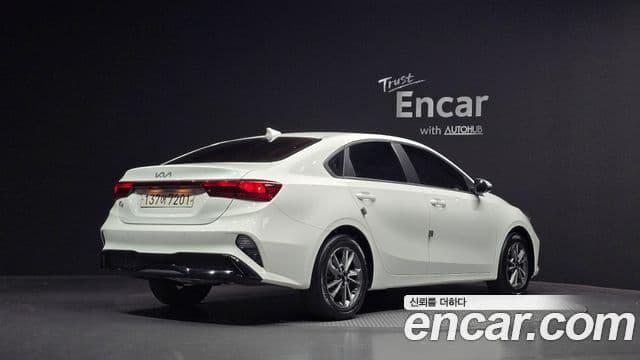 Kia The / новый New K3 2세대 Trendy, 2022 2