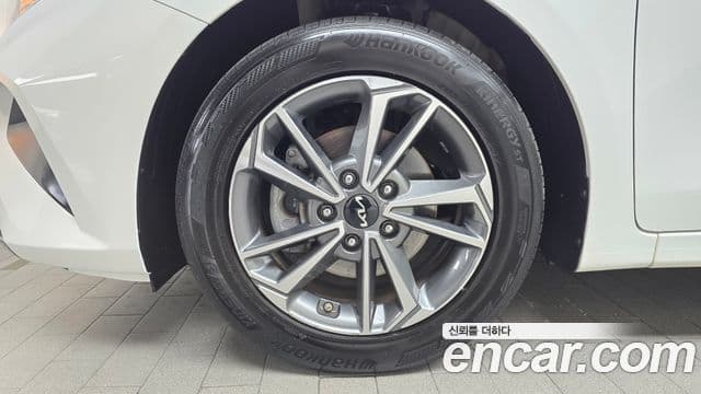 Kia The / новый New K3 2세대 Trendy, 2022 все фото