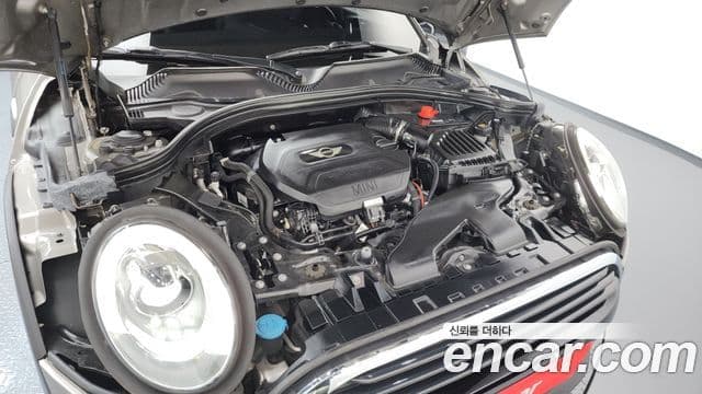 Mini Cooper D 클럽맨 2세대, 2017 6