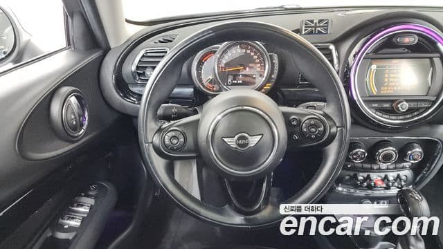 Mini Cooper D 클럽맨 2세대, 2017 13