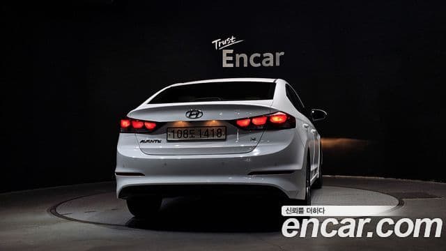 Hyundai Avante AD 1.6 GDI Value Plus, 2018 4