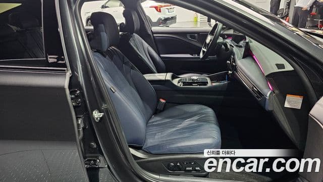 Kia The / новый New K8 гибрид Signature чёрный, 2025 10