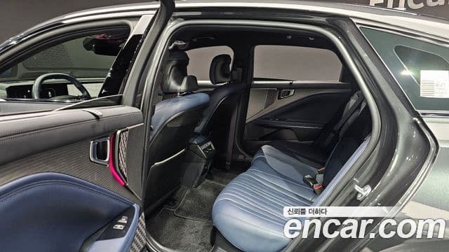 Kia The / новый New K8 гибрид Signature чёрный, 2025 12