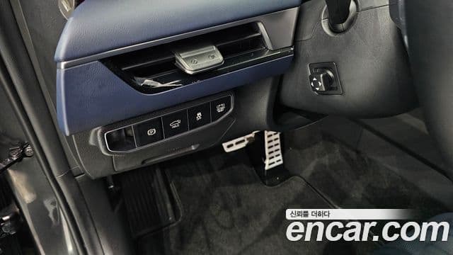 Kia The / новый New K8 гибрид Signature чёрный, 2025 16