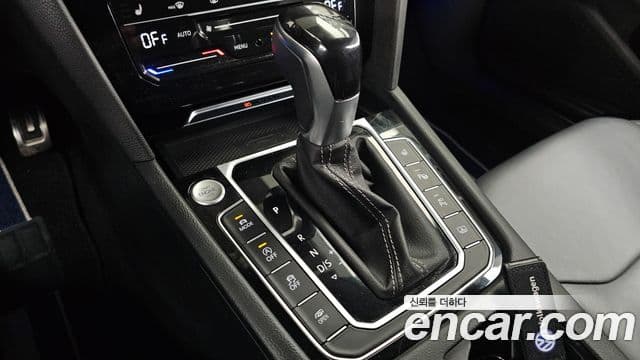 Volkswagen 아테온 2.0 TDI R-LINE 4모션, 2022 9