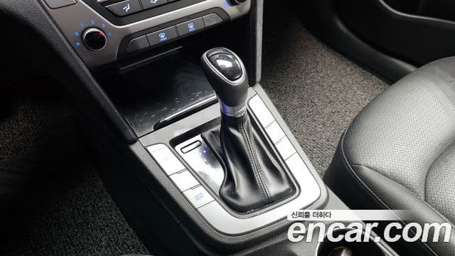 Hyundai Avante AD 1.6 GDI Value Plus, 2018 9