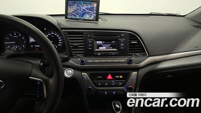 Hyundai Avante AD 1.6 GDI Value Plus, 2018 14