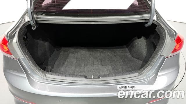 Hyundai Avante AD 1.6 GDI Value Plus, 2018 20