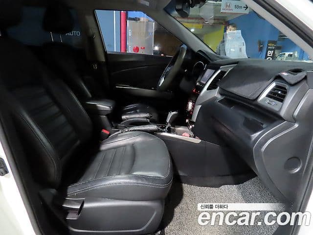 KG모빌리티(SsangYong) Tivoli топовая версия, 2015 8