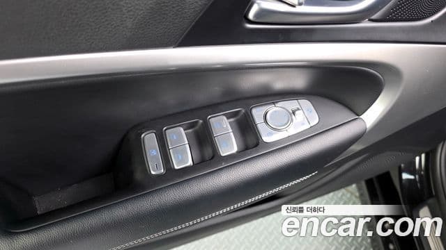 Genesis G70 Advanced, 2018 18