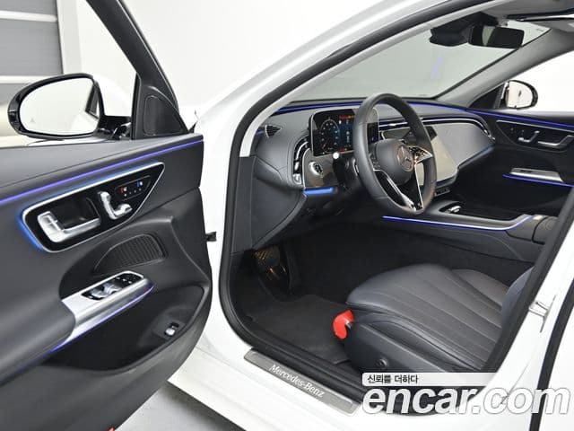 Mercedes-Benz E-класс W214 Avantgarde, 2025 11