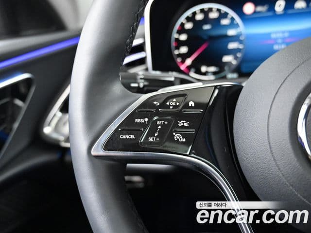 Mercedes-Benz E-класс W214 Avantgarde, 2025 18