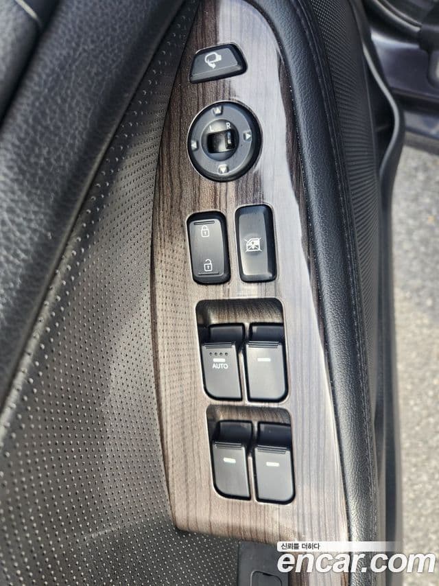 Kia K5 Prestige, 2011 10