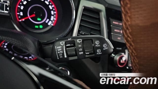 KG모빌리티(SsangYong) Tivoli Armor коробка передач Plus 2WD, 2019 15