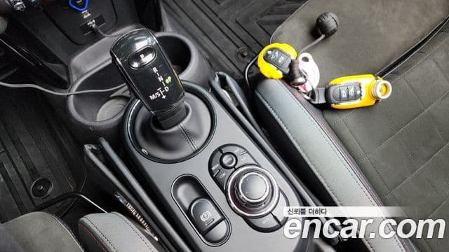 Mini Cooper S кабриолет 3세대, 2022 9