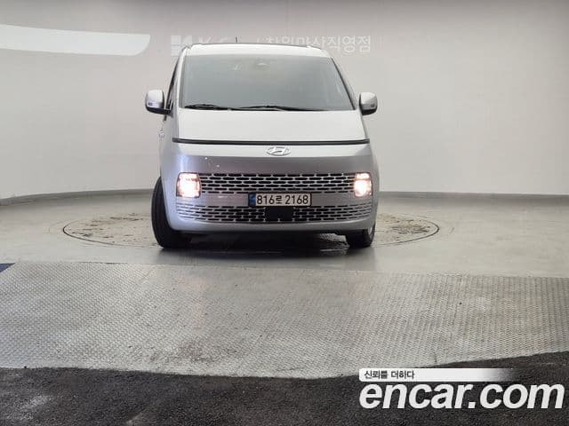 Hyundai Staria Modern, 2023 2
