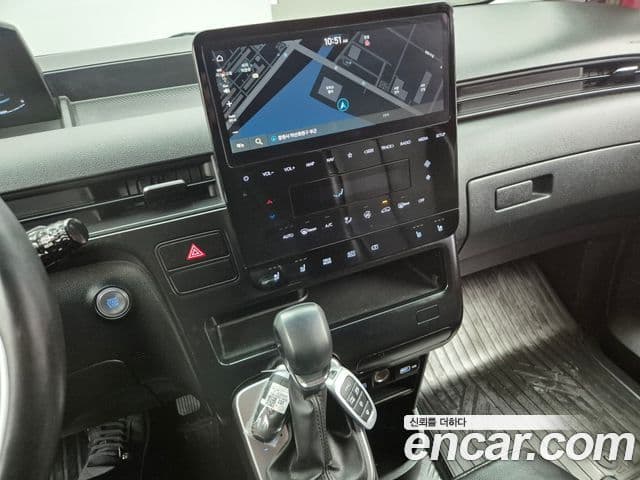 Hyundai Staria Modern, 2023 13