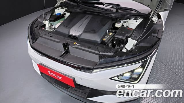 Kia The / новый New EV6 Air, 2025 6