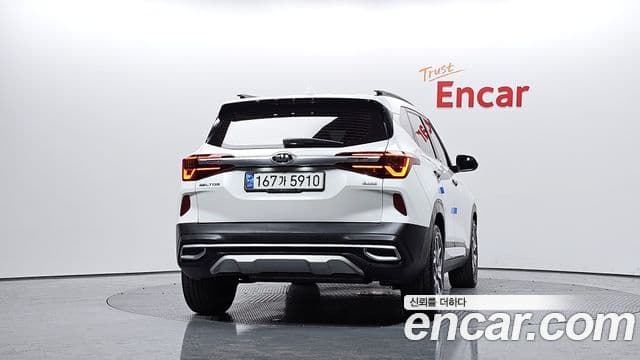 Kia Seltos Signature, 2021 4