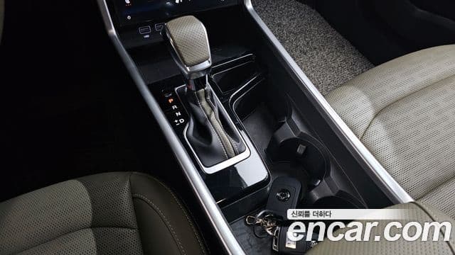 KG모빌리티(SsangYong) Torres T7, 2023 9