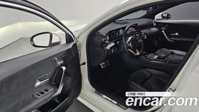 Mercedes-Benz A-класс W177 AMG A35 4MATIC седан, 2020 11