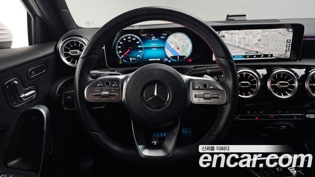 Mercedes-Benz A-класс W177 AMG A35 4MATIC седан, 2020 13