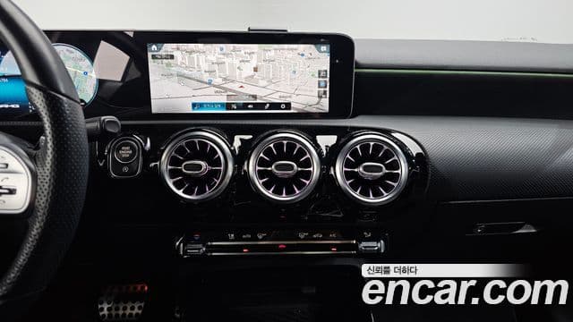 Mercedes-Benz A-класс W177 AMG A35 4MATIC седан, 2020 14