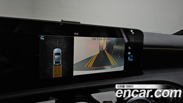 Mercedes-Benz A-класс W177 AMG A35 4MATIC седан, 2020 15