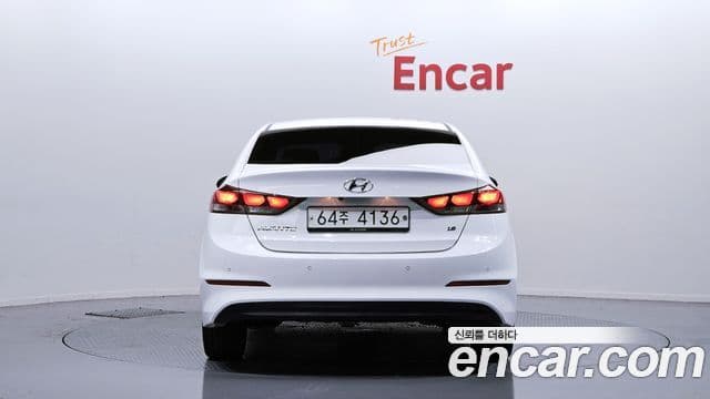 Hyundai Avante AD 1.6 GDI Value Plus, 2018 4