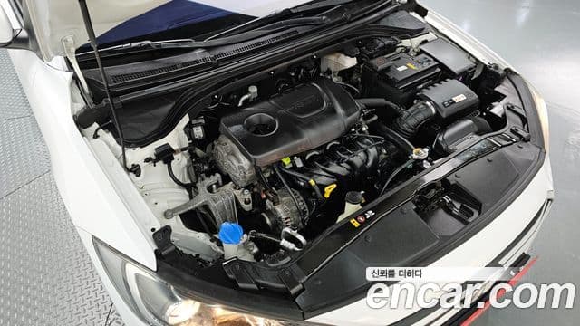 Hyundai Avante AD 1.6 GDI Value Plus, 2018 6