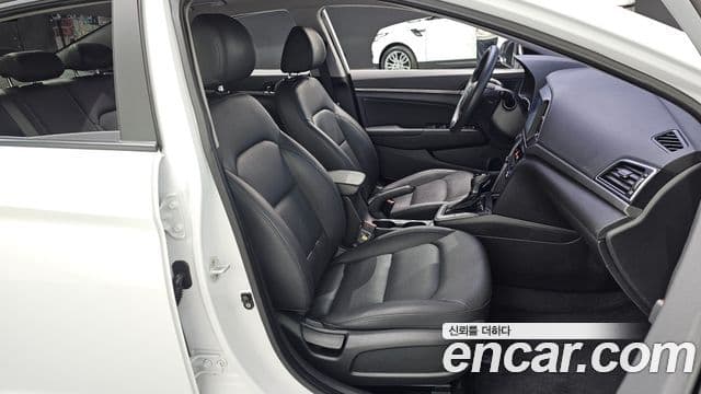 Hyundai Avante AD 1.6 GDI Value Plus, 2018 10