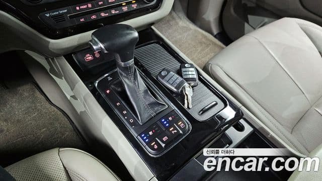 Kia All New Carnival Noblesse, 2017 9