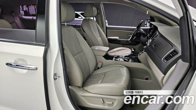 Kia All New Carnival Noblesse, 2017 10