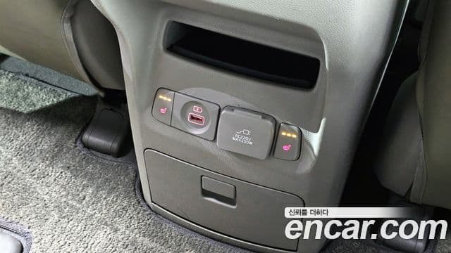 Kia All New Carnival Noblesse, 2017 18