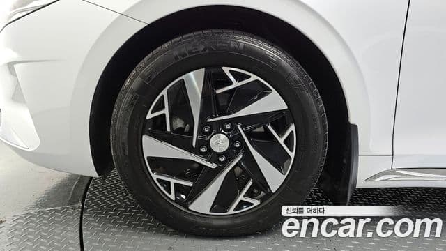 Hyundai The / новый New Grandeur IG гибрид Le Blanc, 2022 все фото