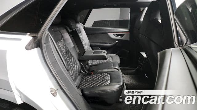 Audi Q8 (4M) Premium, 2020 12
