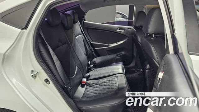 Hyundai Accent(новый кузов / новое поколение) 1.6 GDI top, 2012 12