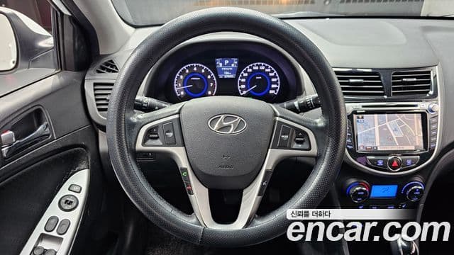 Hyundai Accent(новый кузов / новое поколение) 1.6 GDI top, 2012 13