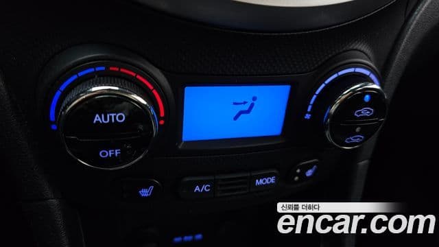 Hyundai Accent(новый кузов / новое поколение) 1.6 GDI top, 2012 16