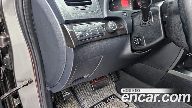 Kia Mohave топовая версия, 2010 14