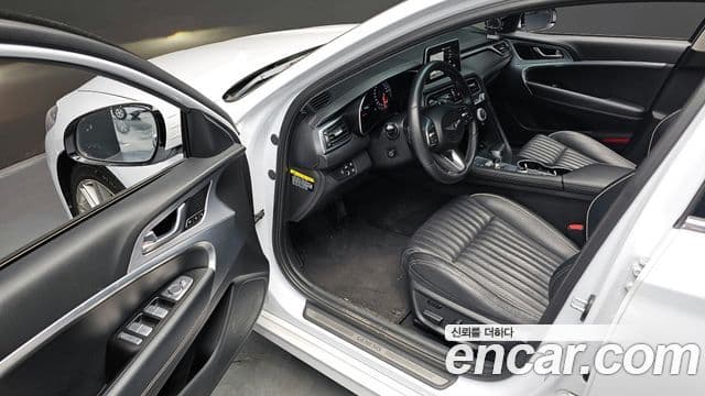 Genesis G70 Elite, 2019 12