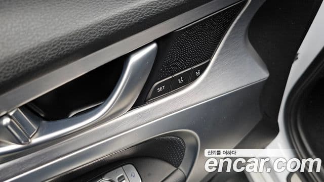 Genesis G70 Elite, 2019 17