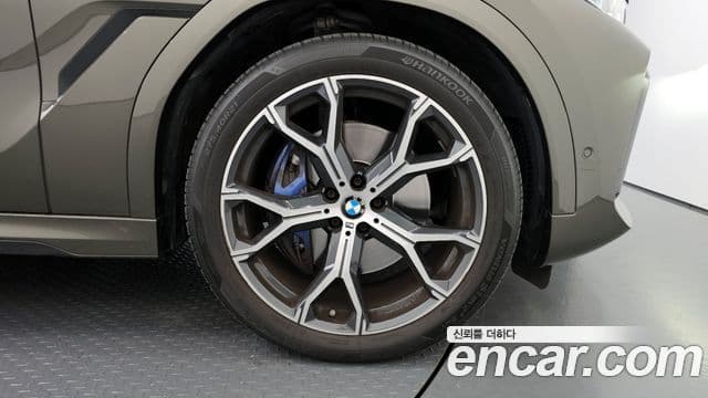 BMW X6 (G06) xDrive40i M Sport, 2022 все фото