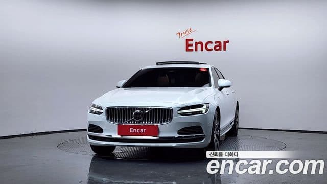 Volvo S90 T8 AWD Ultra Bright, 2025 3