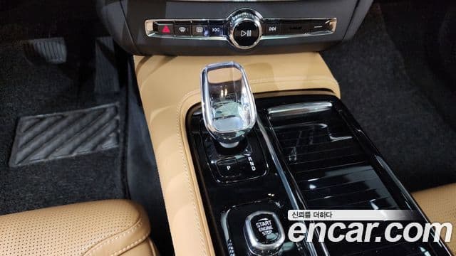 Volvo S90 T8 AWD Ultra Bright, 2025 9