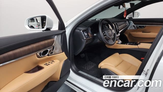 Volvo S90 T8 AWD Ultra Bright, 2025 10