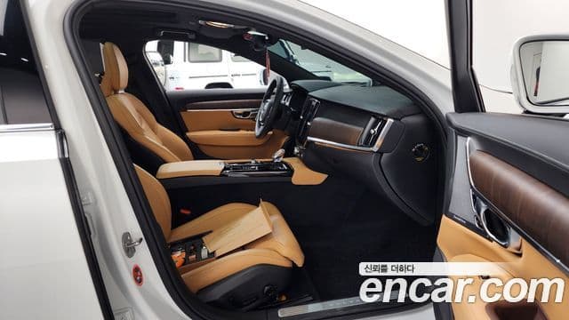 Volvo S90 T8 AWD Ultra Bright, 2025 11