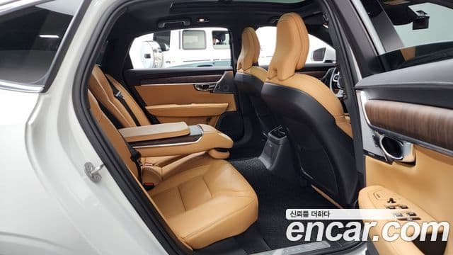 Volvo S90 T8 AWD Ultra Bright, 2025 12